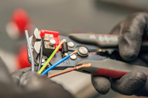 Best Licensed Electrician  in Beach City, TX